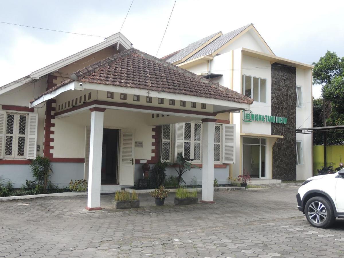 Tamu Uksw Hotel 2*